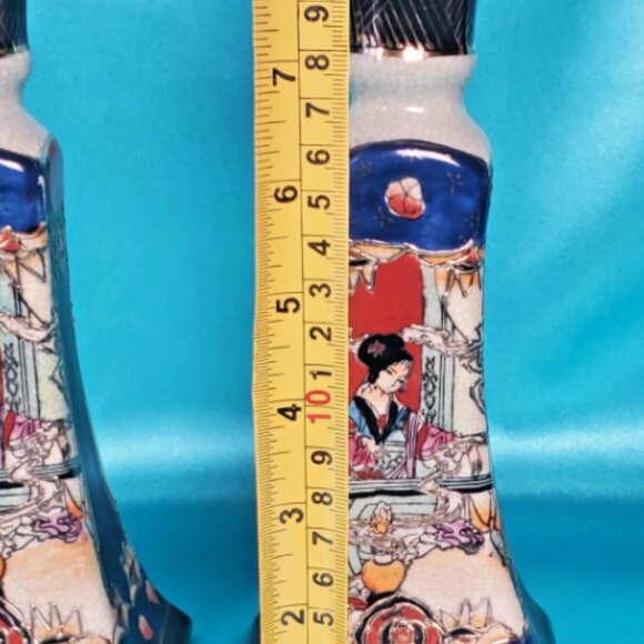 Satsuma Candlestick Holders, Elegant Geisha Design, Japan - Picture 6 of 7